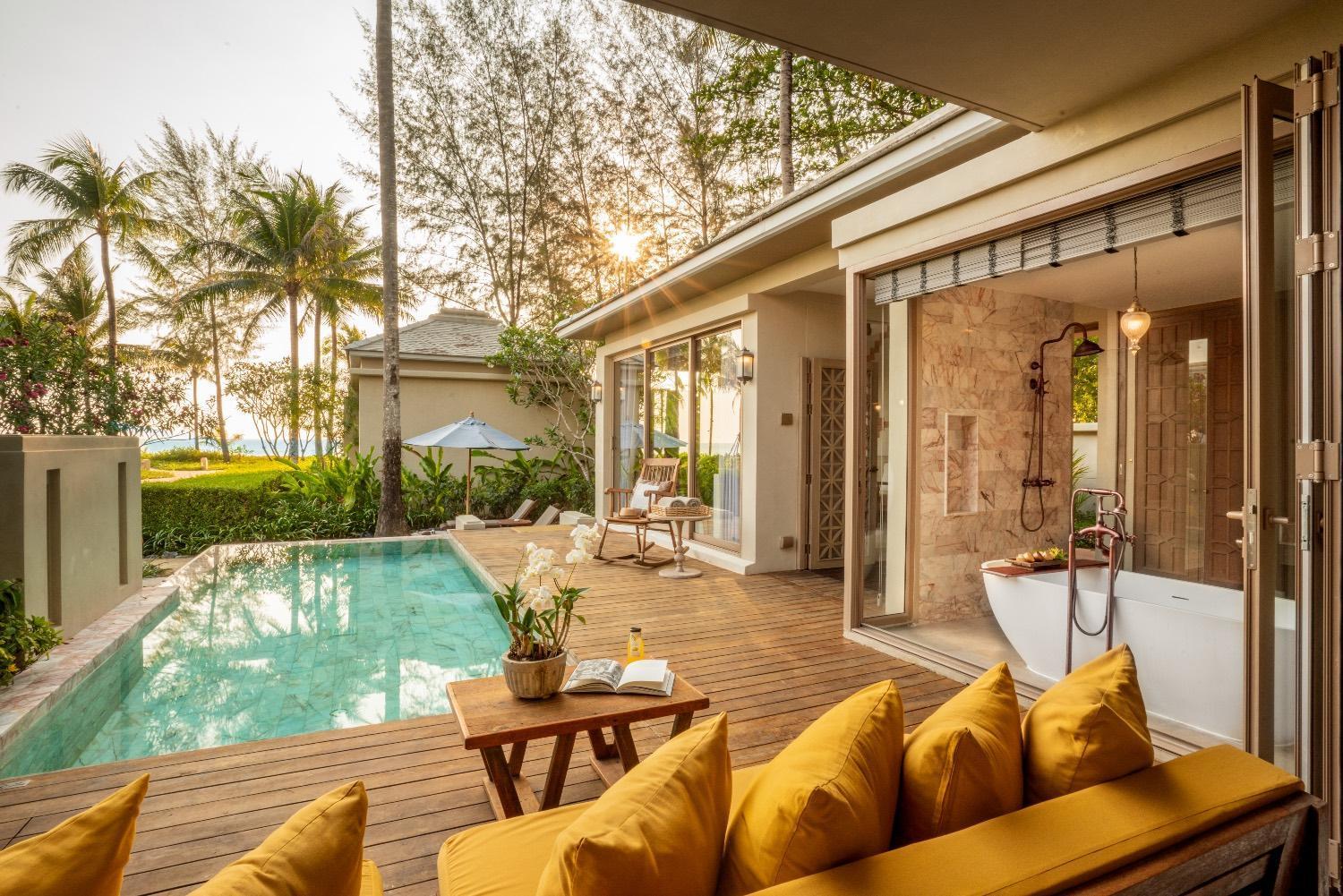 Devasom Khao Lak Beach Resort&Villas - SHA Extra Plus Exteriör bild